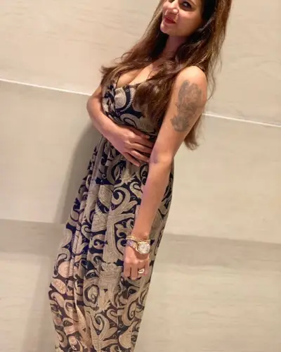 Sirathu Escort
